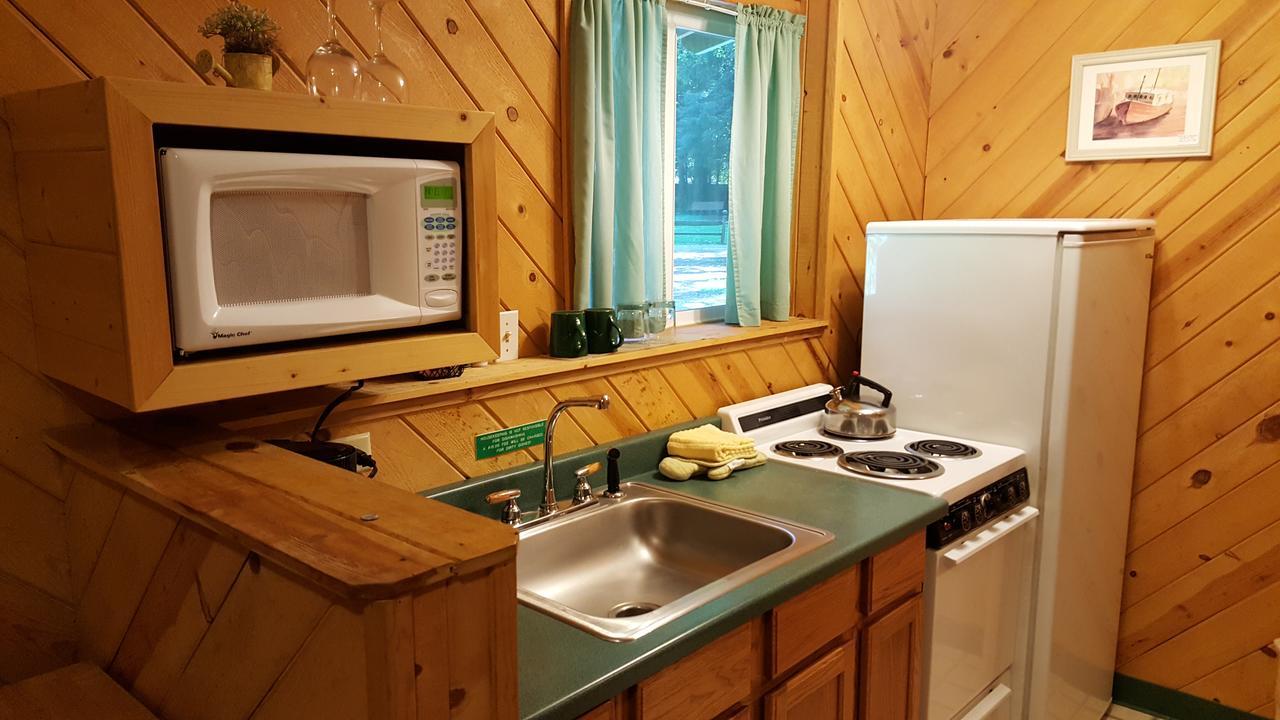 Emerald Forest Cabins Trinidad Eksteriør bilde