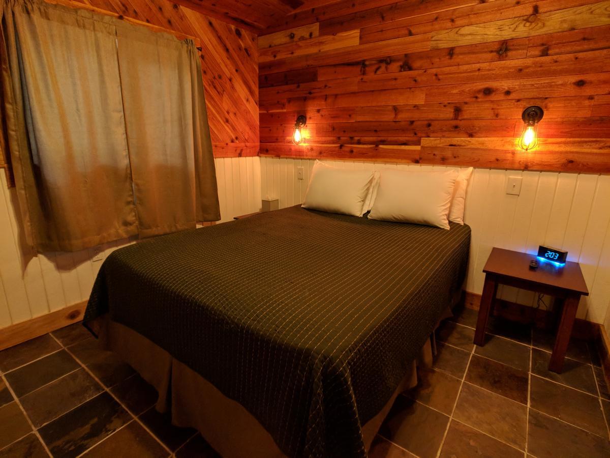 Emerald Forest Cabins Trinidad Eksteriør bilde